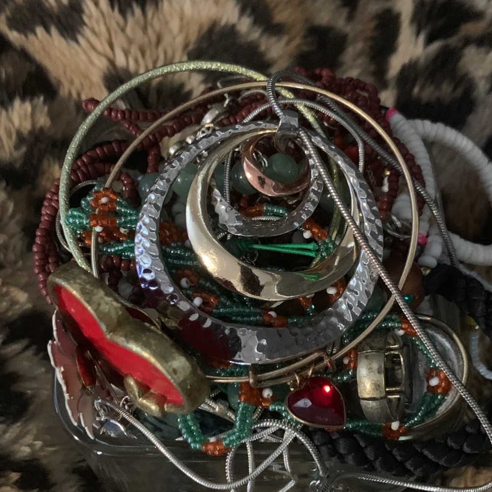 Jewelry Lot - Picture 8 of 9